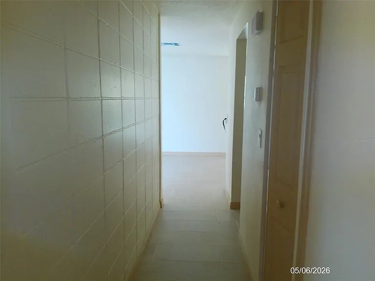 920 W Carole St — Photo 9