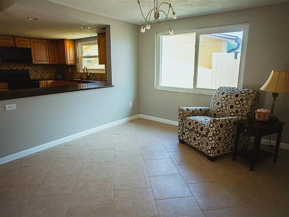 4th image of 3121 Cable Dr
