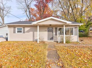 717 Thornberry Dr, Evansville, IN 47710