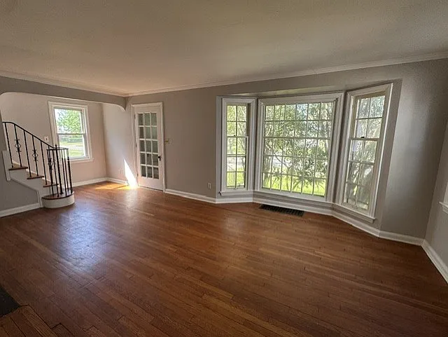 3830 Berkeley Rd — Photo 3