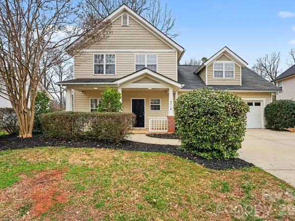 4718 Eastwycke Place Dr, Charlotte, NC 28215