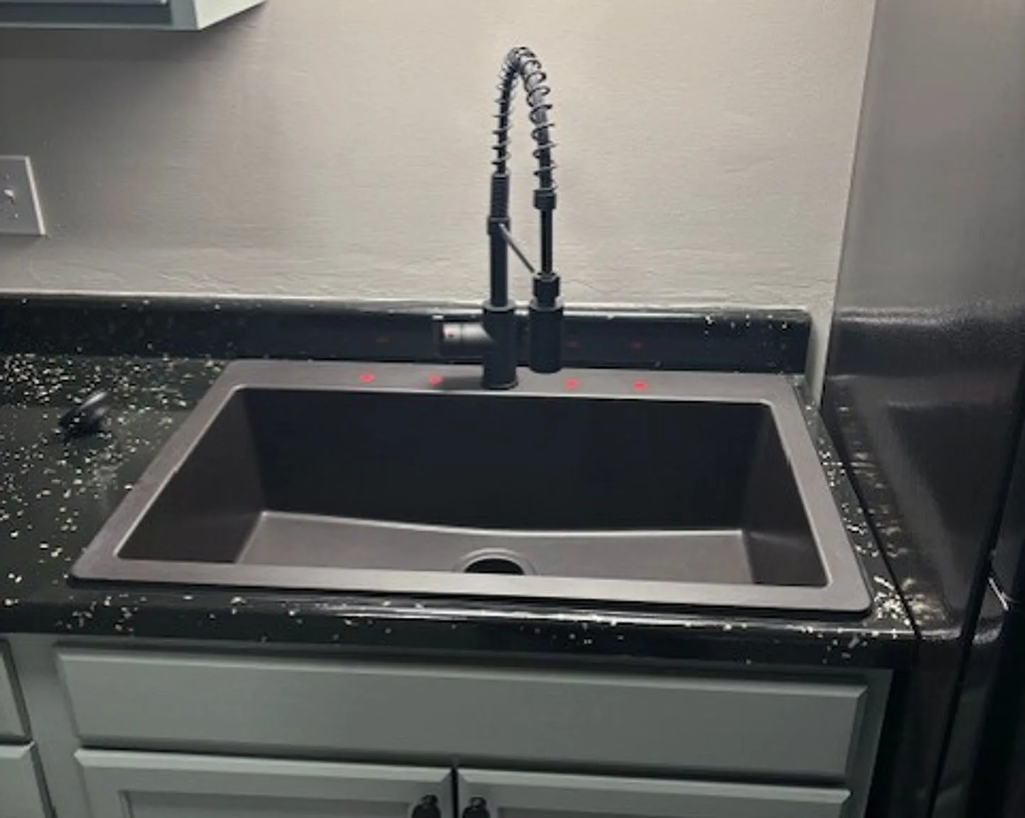 Camden Pointe Apartments — Photo 1