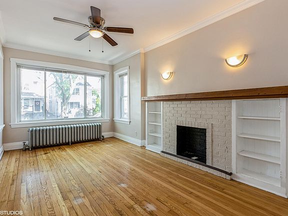 3rd image of 4321 N Saint Louis Ave #1