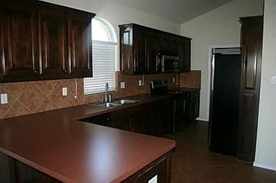 5th image of 4109 Petersburg Dr