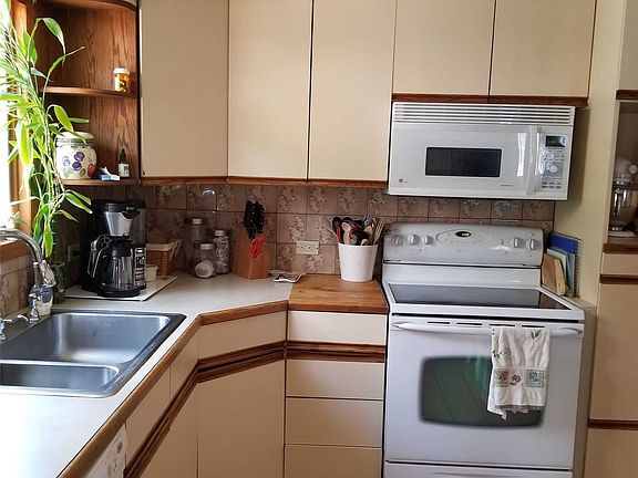 5th image of 41 Continental Dr