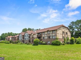 124 Camelot Dr, Atlanta, GA 30349