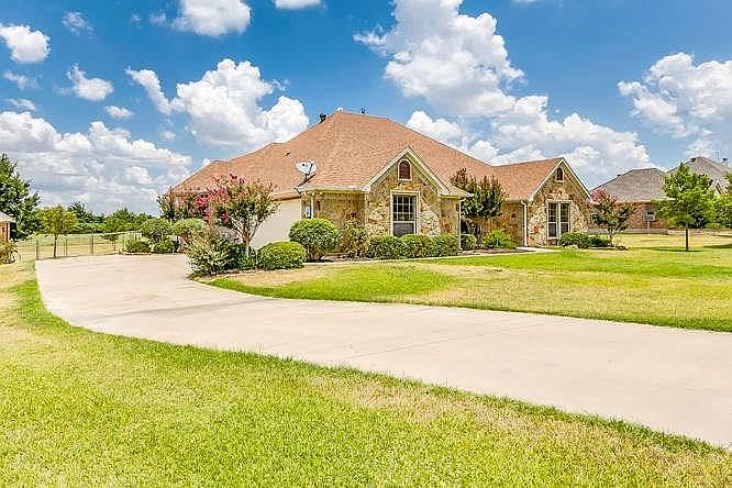 1st image of 112 Hearthstone Ct