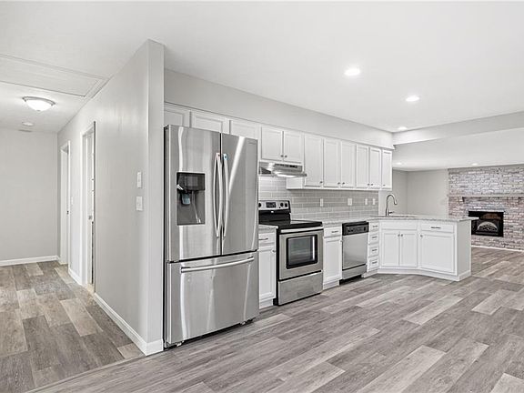 5th image of 9475 Chesapeake Dr