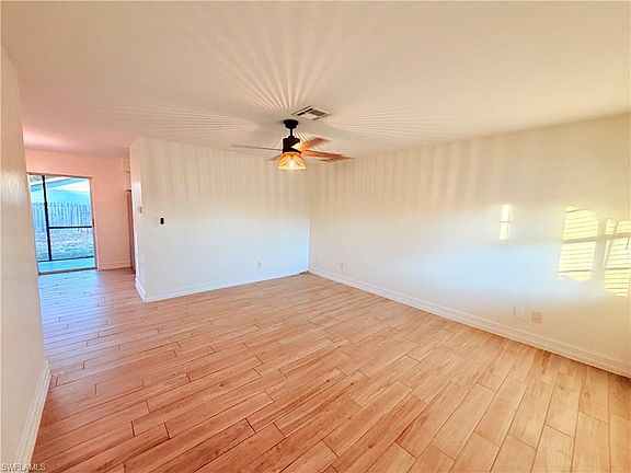 3rd image of 9017 Pineapple RD