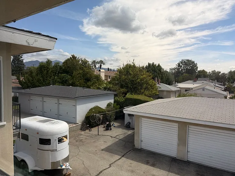 5660 Noel Dr — Photo 15
