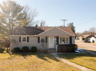 5770 Burns Rd, North Olmsted, OH 44070