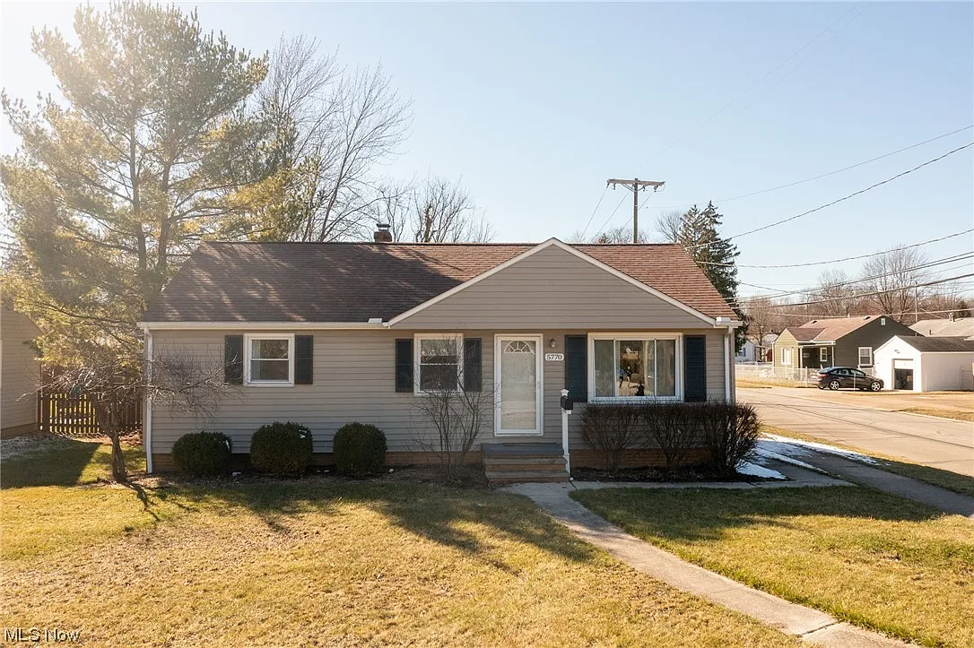 5770 Burns Rd photo 1