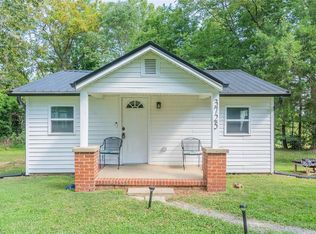 3725 Old Cedar Falls Rd, Randleman, NC 27317