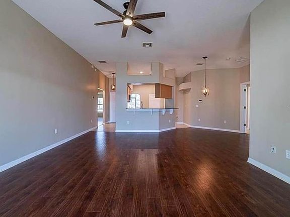 5th image of 31150 Baclan Dr