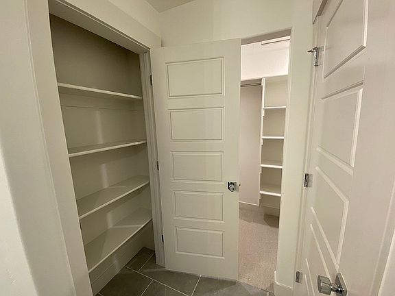 5th image of 967 Coral Charm Way #208