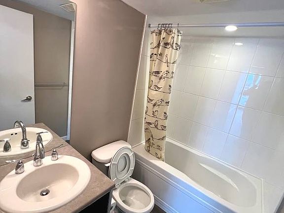 2nd bathroom