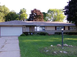 6597 W County Line Rd, Brown Deer, WI 53223