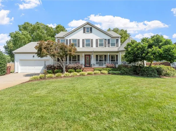 908 Northwood Dr, Chesapeake, VA 23322