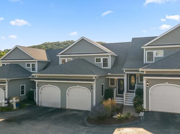 10 Eastern Point Dr Unit 10, Shrewsbury, MA 01545