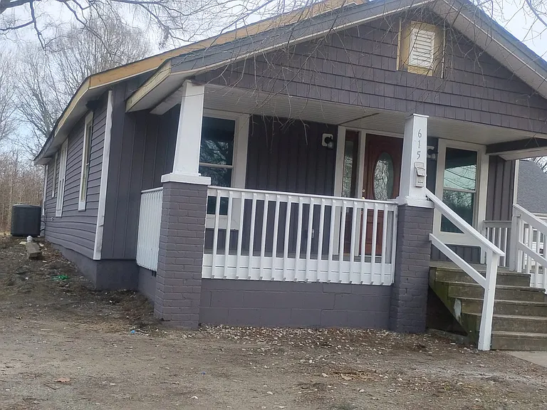 615 S Mountain St — Photo 20