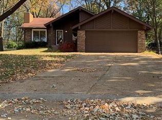15 Cherrywood Ct, Saint Peters, MO