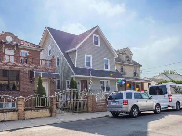 2716 McIntosh Street, East Elmhurst, NY 11369