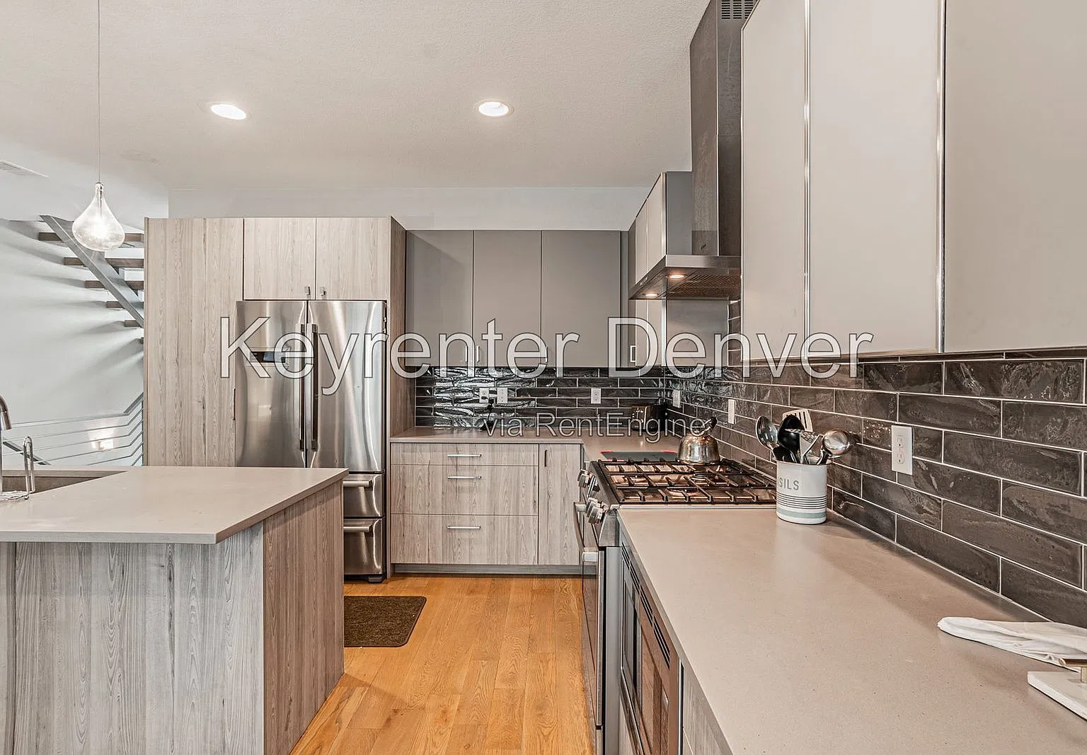 3 bed, 3.0 bath, 1775 sqft, $3,500 — Photo 3