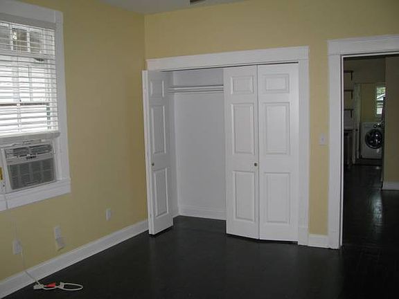4th image of 2115 Valence St