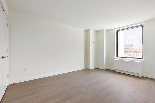 Rented by Greystar | media 5