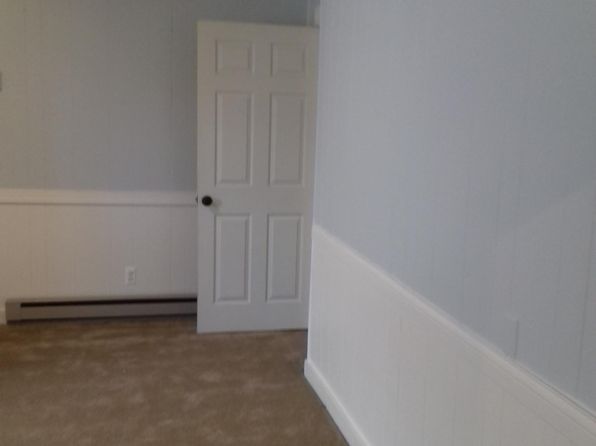 135 North Ave APT 1