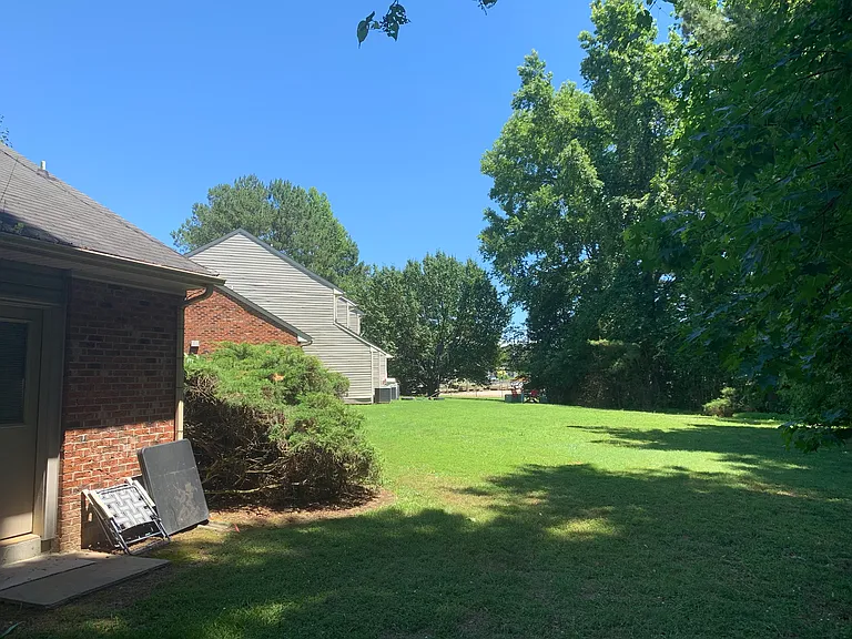 302 Greenwood Dr #302 — Photo 14