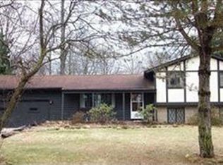 1014 Dussel Rd, Kent, OH 44240