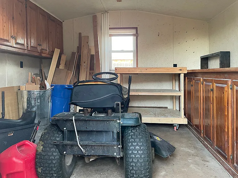 321 Okarche — Photo 37
