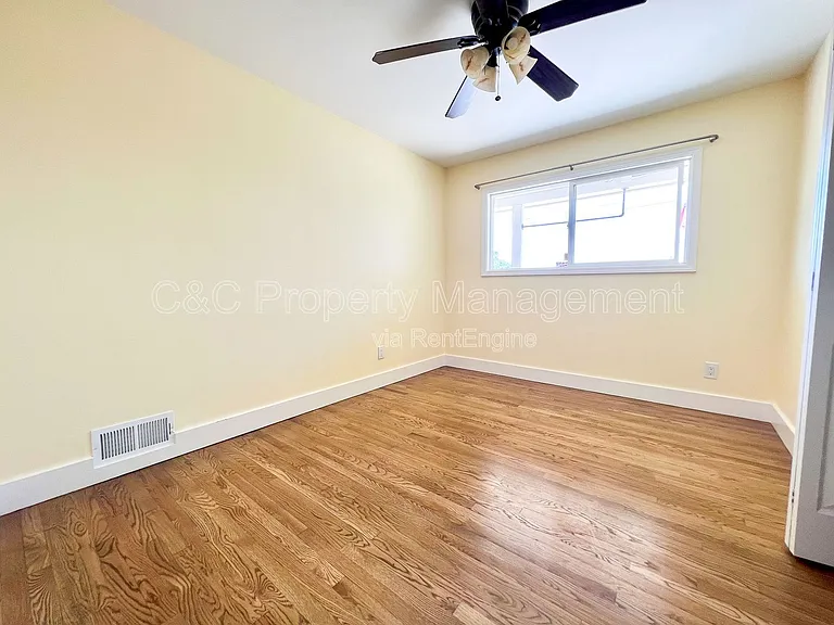 1726 Hilton St — Photo 7