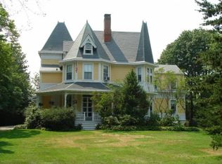 589 Bellevue Ave, Newport, RI 02840
