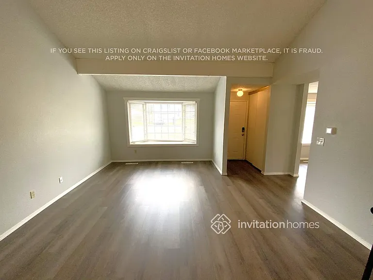 2409 Birch Ave — Photo 5