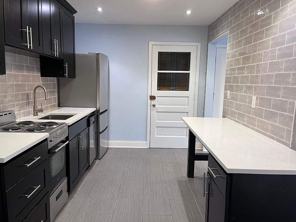1st image of 1416 W Jarvis Ave Unit 2R