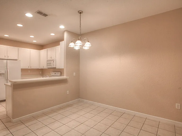 1274 Falling Star Ln — Photo 4