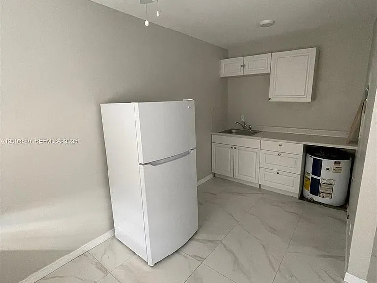 1101 S K St #16 — Photo 2