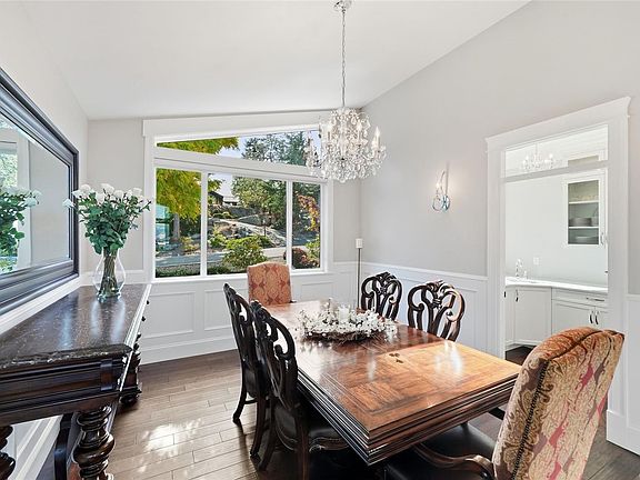 5th image of 3495 Simmons Pl
