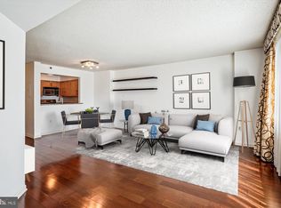 10101 Grosvenor Pl APT 407, Rockville, MD 20852