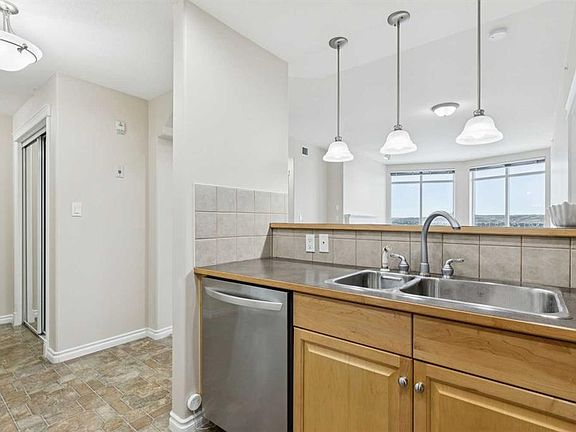 5th image of 1726 S 14th Ave NW #705