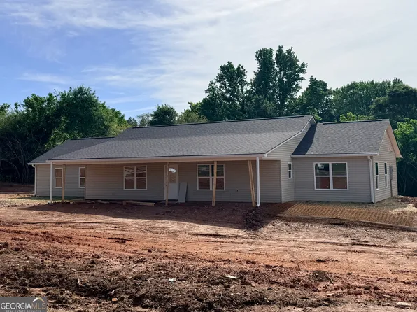 5683 Julian Baugh Rd, Lula, GA 30554