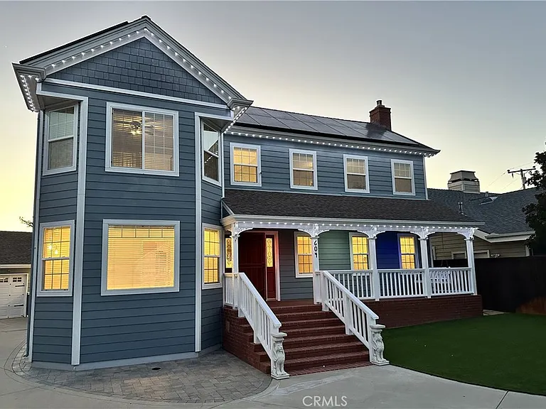 604 Village Ct — Photo 3