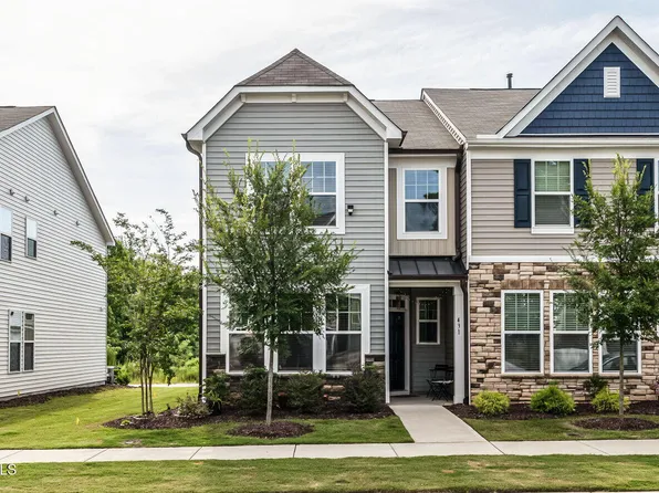 431 Channel Drop Dr, Clayton, NC 27520