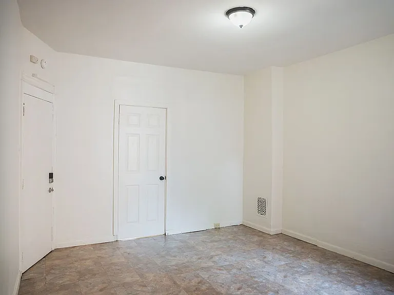 621 Park Street — Photo 2