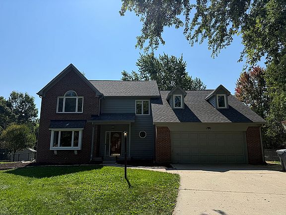 2nd image of 889 Bridle Cir