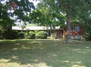 824 Chateaugay Rd, Knoxville, TN 37923