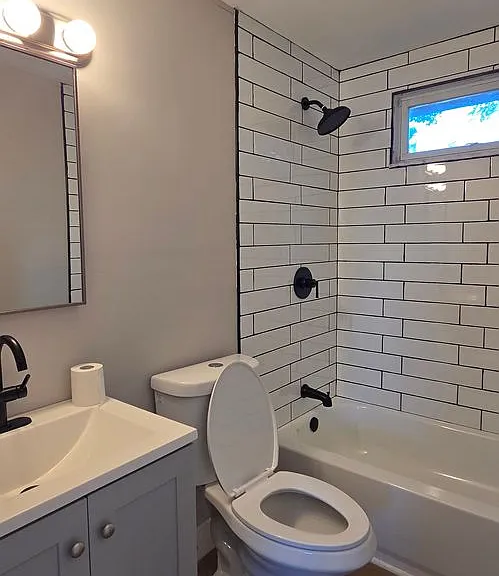 1019 Green Ln — Photo 23