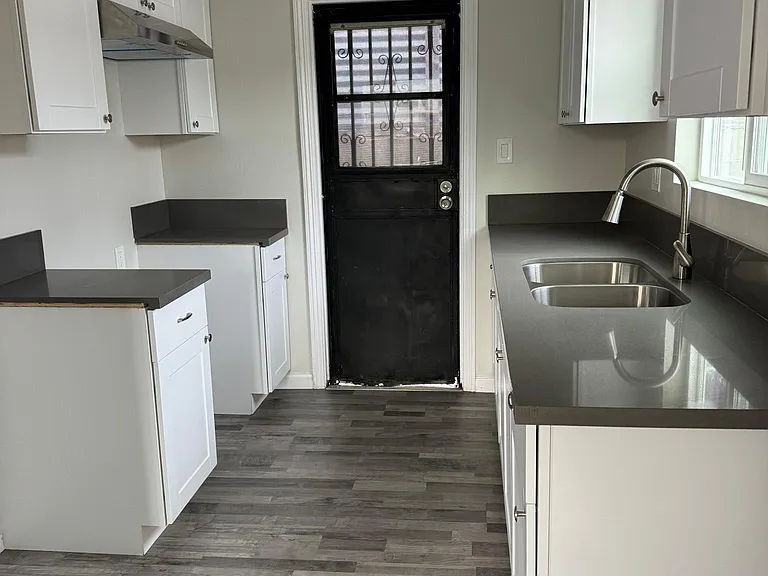 3624 Walnut St #1 — Photo 3